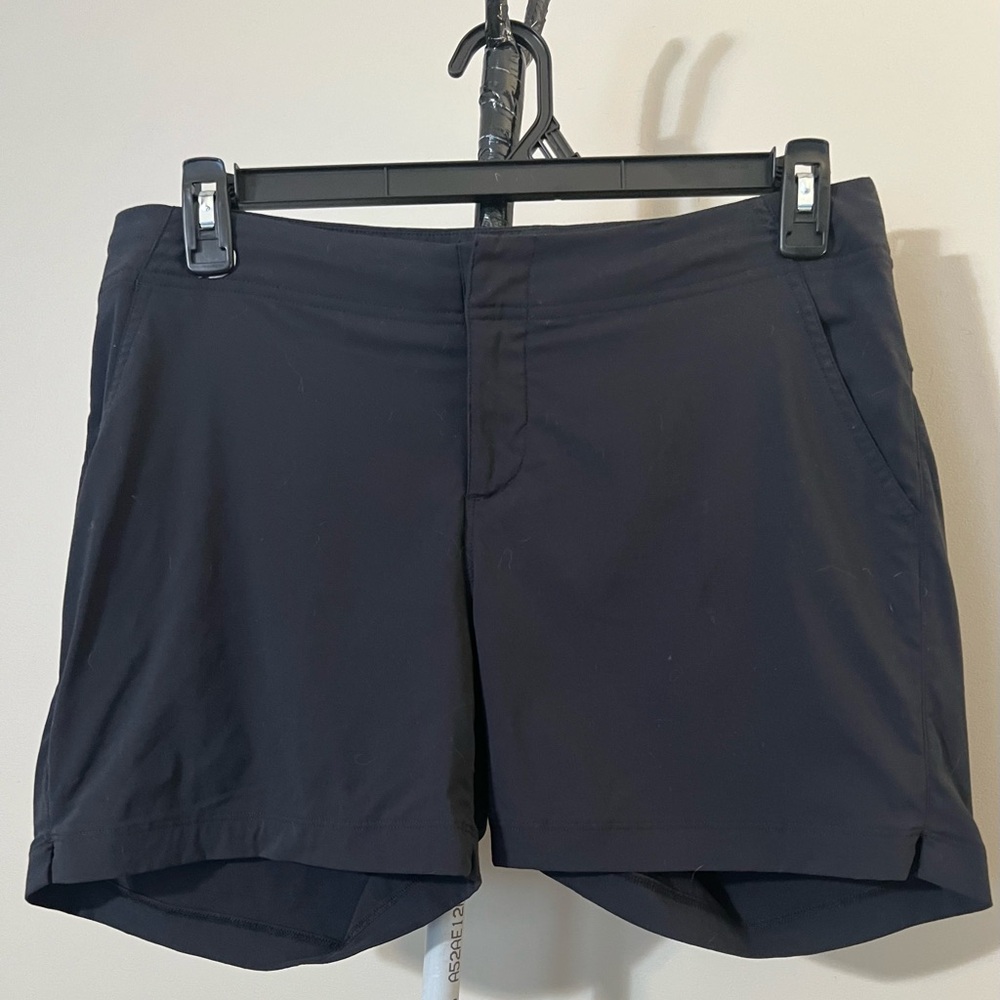 Columbia Omni-shield women’s shorts 12